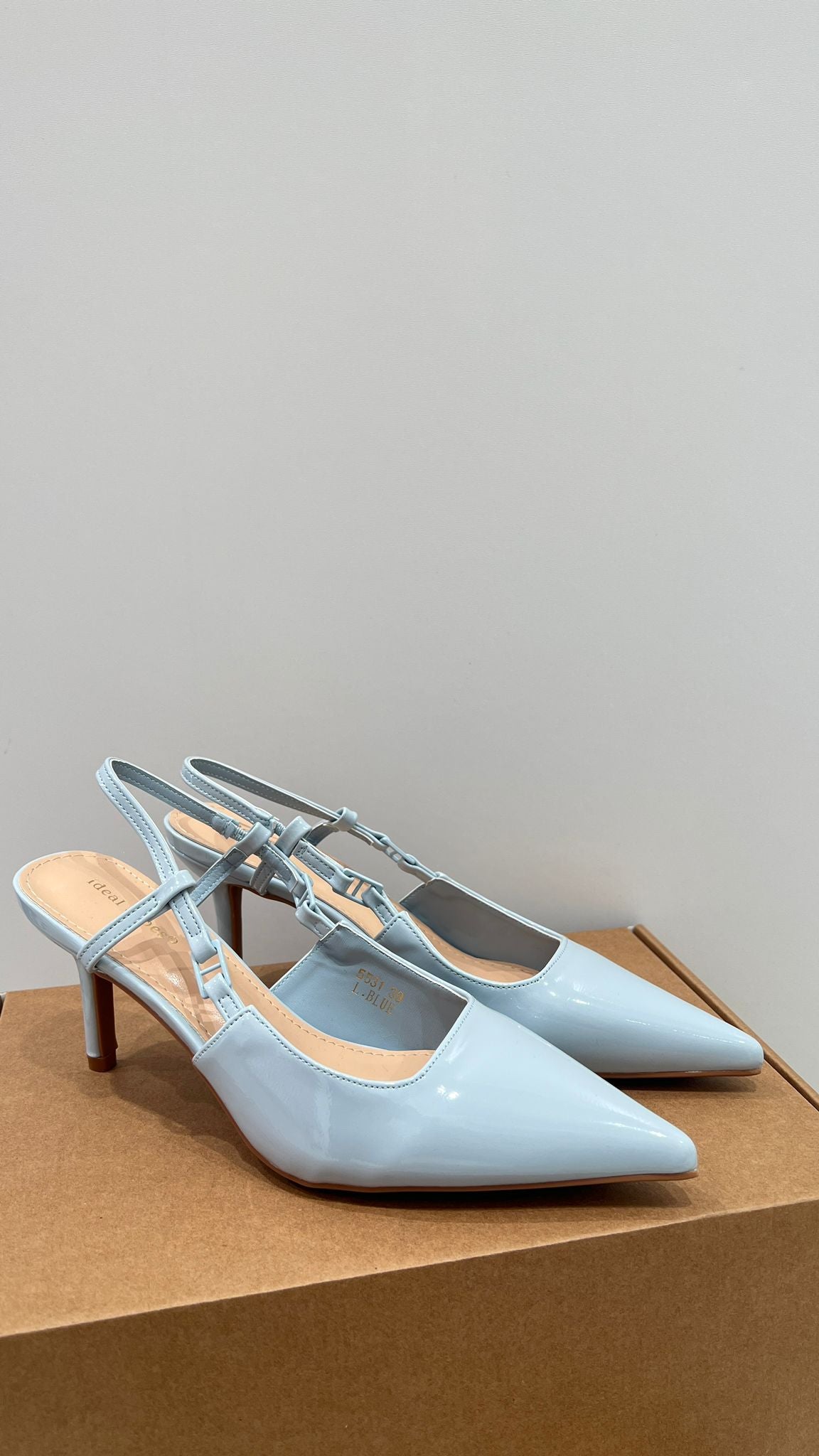 Décolleté azzurra