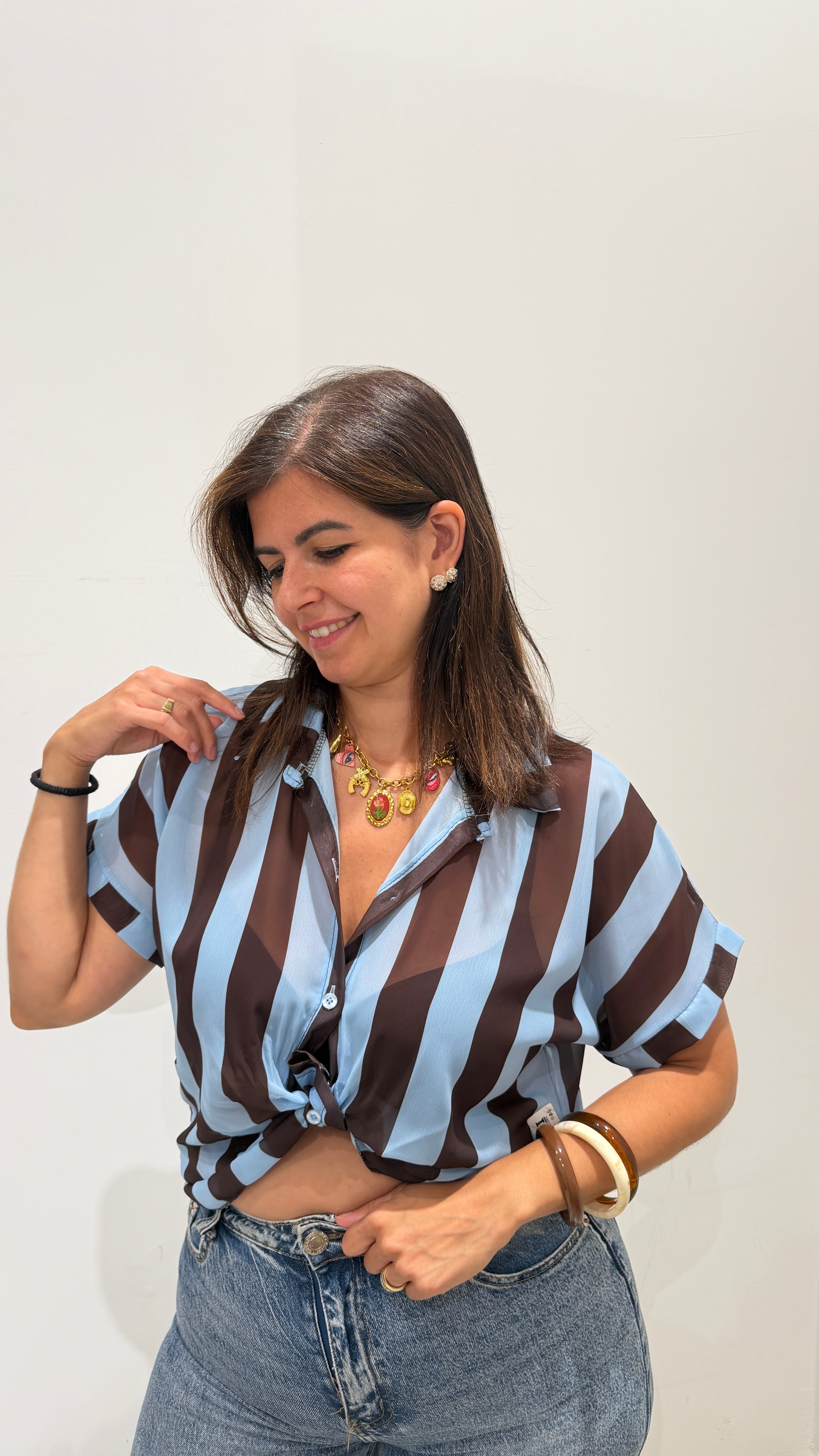 Camicia a righe nodo