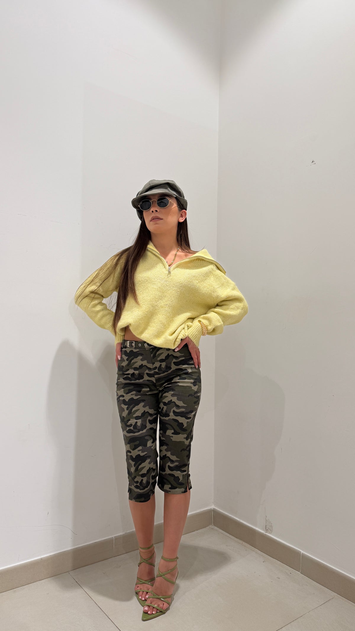 Completo camouflage giallo